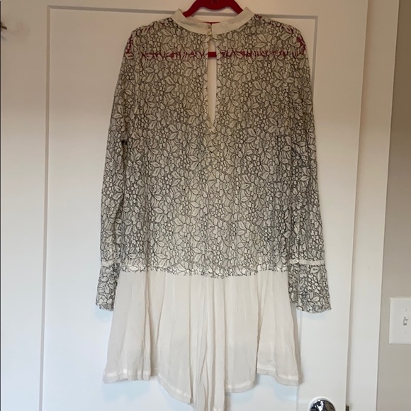 Dress - Picture 2 of 4